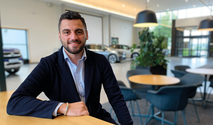 Josef om karriärmöjligheterna på Volkswagen Finans Sverige 