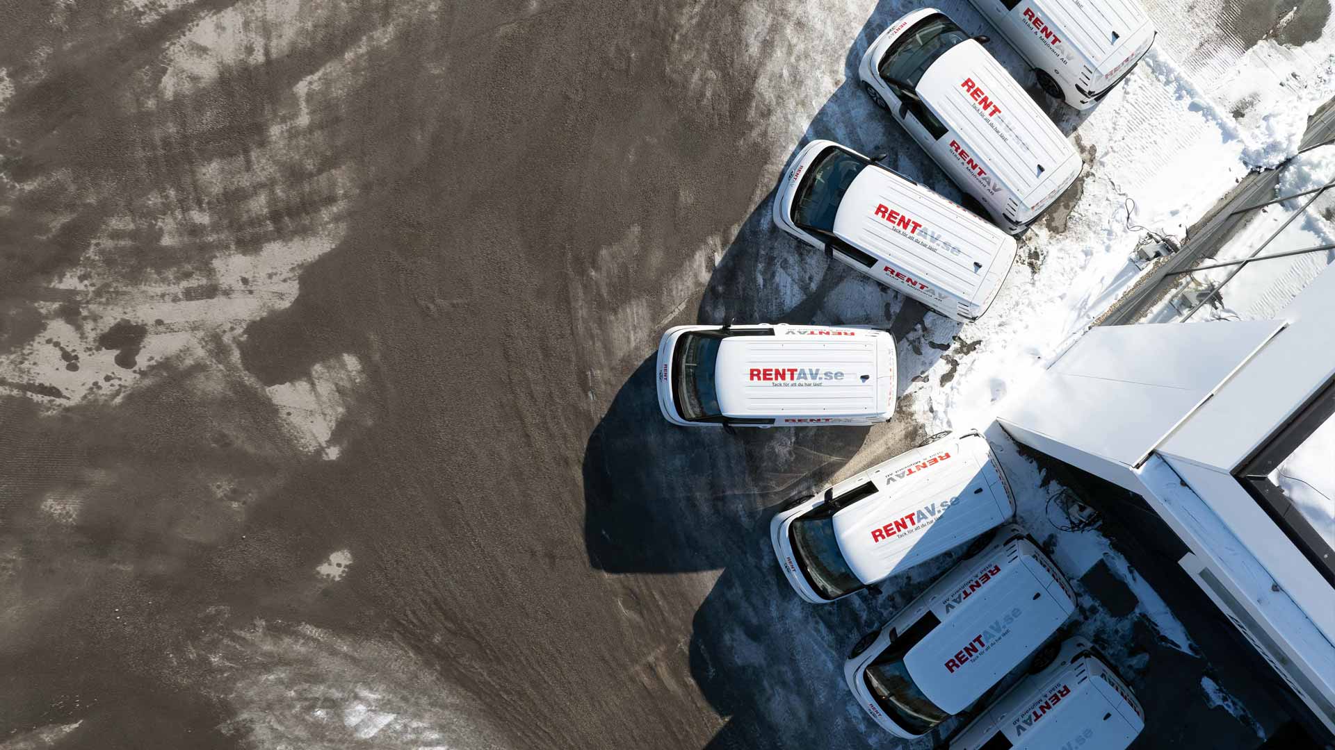 Rentavs nya ID. Buzz Cargo-flotta uppifrån.